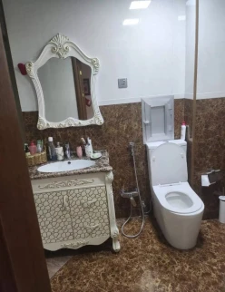 Satılır yeni tikili 4 otaqlı 145 m², İnşaatçılar m.-5