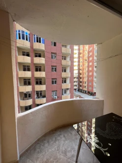 Satılır yeni tikili 1 otaqlı 45 m²,  İnşaatçılar m.-8