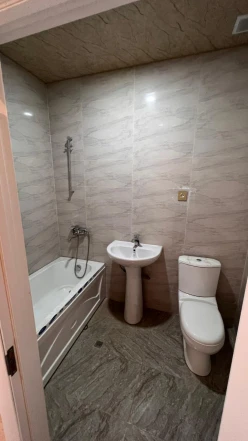 İcarə yeni tikili 2 otaqlı 60 m²,  İnşaatçılar m.-9