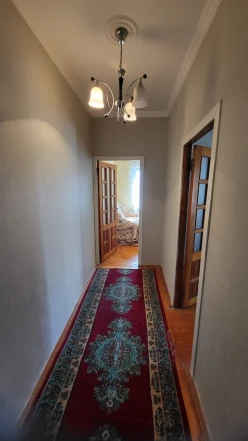 Satılır köhnə tikili 2 otaqlı 60 m², İnşaatçılar m.-8