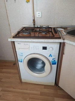 İcarə köhnə tikili 2 otaqlı 55 m², Memar Əcəmi m.-5