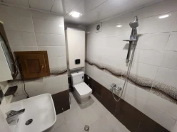 Satılır köhnə tikili 2 otaqlı 60 m², İnşaatçılar m.-2