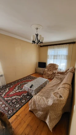 Satılır köhnə tikili 2 otaqlı 60 m², İnşaatçılar m.-10