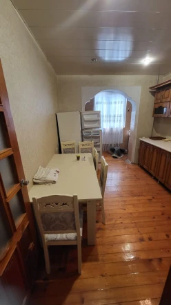 Satılır köhnə tikili 2 otaqlı 60 m², İnşaatçılar m.-4