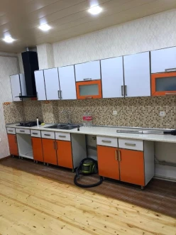 Satılır yeni tikili 3 otaqlı 96 m², Azadlıq prospekti m.-9