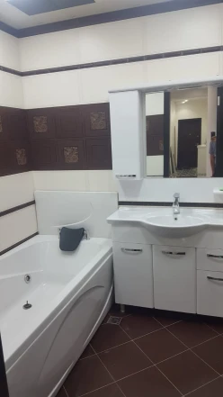 Satılır yeni tikili 3 otaqlı 135 m², Badamdar q.-8