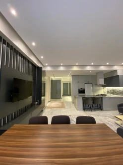 Satılır yeni tikili 3 otaqlı 107 m², İnşaatçılar m.-3