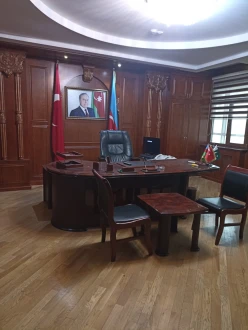 İcarə ofis 18 otaqlı 520 m², Memar Əcəmi m.-2