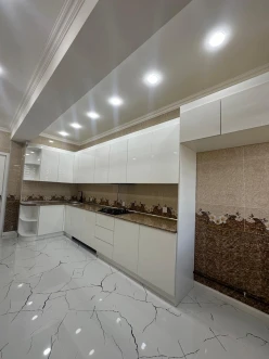 Satılır yeni tikili 2 otaqlı 80 m², Nəsimi m.-14