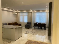 Satılır yeni tikili 3 otaqlı 107 m², İnşaatçılar m.-12