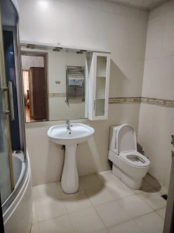 İcarə yeni tikili 3 otaqlı 132 m²,  Gənclik m.-9