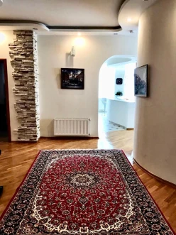 Satılır yeni tikili 3 otaqlı 168 m²,  28 May m.-15