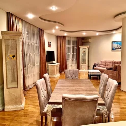 Satılır yeni tikili 3 otaqlı 168 m²,  28 May m.-3