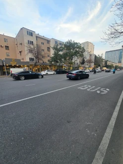 İcarə obyekt 65 m²,  28 May m.-2