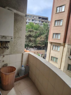 İcarə yeni tikili 3 otaqlı 132 m²,  Gənclik m.-8