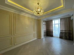 Satılır yeni tikili 4 otaqlı 221 m², Şah İsmayıl Xətai m.-24