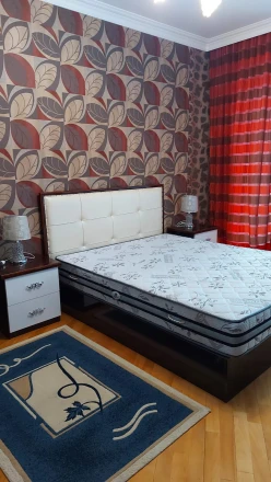 İcarə yeni tikili 3 otaqlı 145 m², Gənclik m.-22