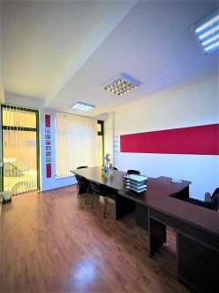 Satılır ofis 4 otaqlı 130 m², Nərimanov r.-5