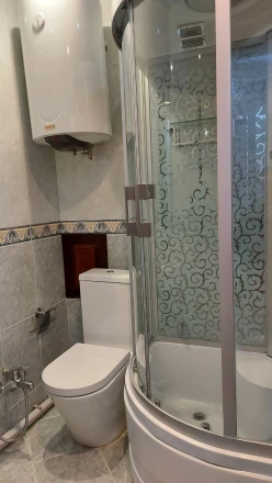 İcarə yeni tikili 3 otaqlı 145 m², Gənclik m.-25