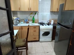 Satılır köhnə tikili 3 otaqlı 60 m², Yasamal r.-6