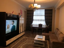 Satılır yeni tikili 2 otaqlı 138 m², İnşaatçılar m.-11