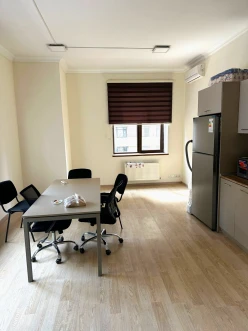 İcarə ofis 4 otaqlı 148 m²,  Xətai-7