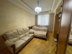 Satılır yeni tikili 3 otaqlı 120 m²,  İnşaatçılar m.-12