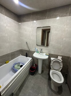 Satılır yeni tikili 1 otaqlı 40 m²,  İnşaatçılar m.-5