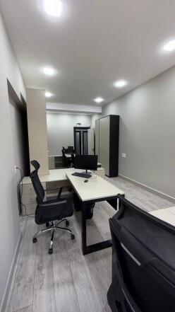 İcarə ofis 3 otaqlı 115 m²,  Gənclik m.-2
