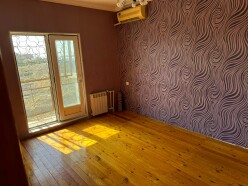 Satılır köhnə tikili 4 otaqlı 100 m²,  Yeni Günəşli-12