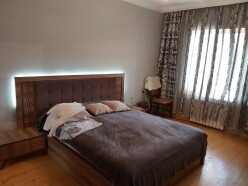 Satılır köhnə tikili 4 otaqlı 100 m²,  Yeni Günəşli-7