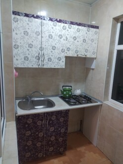 Satılır köhnə tikili 2 otaqlı 52 m²,  Memar Əcəmi m.-6