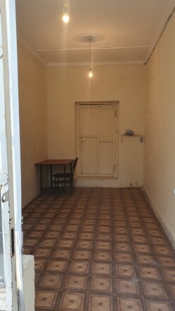 Satılır obyekt 20 m², İnşaatçılar m.-5 Satılır obyekt 20 m², İnşaatçılar m.-5