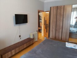 Satılır köhnə tikili 4 otaqlı 100 m²,  Yeni Günəşli-10