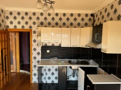 Satılır köhnə tikili 4 otaqlı 100 m²,  Yeni Günəşli-8