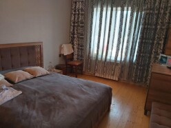 Satılır köhnə tikili 4 otaqlı 100 m²,  Yeni Günəşli-11