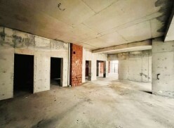 Satılır yeni tikili 4 otaqlı 195 m²,  28 May m.-15