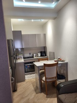 Satılır yeni tikili 3 otaqlı 101 m², 28 May m.-7 Satılır yeni tikili 3 otaqlı 101 m², 28 May m.-7