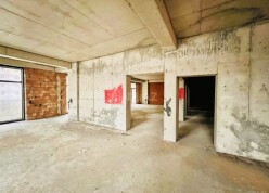 Satılır yeni tikili 4 otaqlı 195 m²,  28 May m.-22