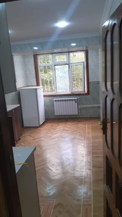 Satılır köhnə tikili 3 otaqlı 85 m², Gənclik m.-5