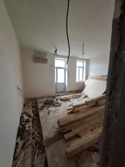 İcarə köhnə tikili 3 otaqlı 90 m²,  28 May m.-9