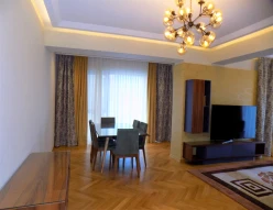 Satılır yeni tikili 4 otaqlı 179 m², Şah İsmayıl Xətai m.-3