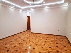 Satılır yeni tikili 4 otaqlı 210 m², 20 yanvar m.-19