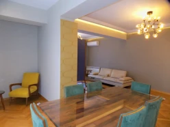 Satılır yeni tikili 4 otaqlı 179 m², Şah İsmayıl Xətai m.-4