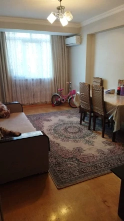 Satılır köhnə tikili 2 otaqlı 40 m², Həzi Aslanov m.-5