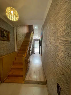 Satılır ev/villa 6 otaqlı 210 m², Xutor q.-11