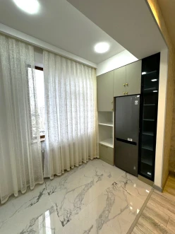 İcarə yeni tikili 3 otaqlı 100 m², İnşaatçılar m.-7