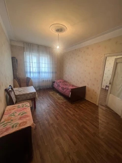 Satılır köhnə tikili 5 otaqlı 120 m², İnşaatçılar m.-21