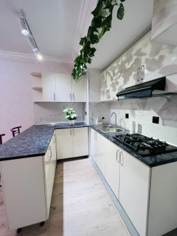 Satılır yeni tikili 2 otaqlı 64 m², Nizami r-2