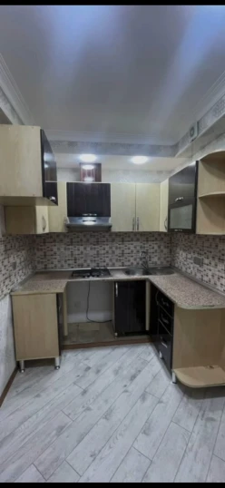 Satılır yeni tikili 2 otaqlı 60 m², İnşaatçılar m.-6